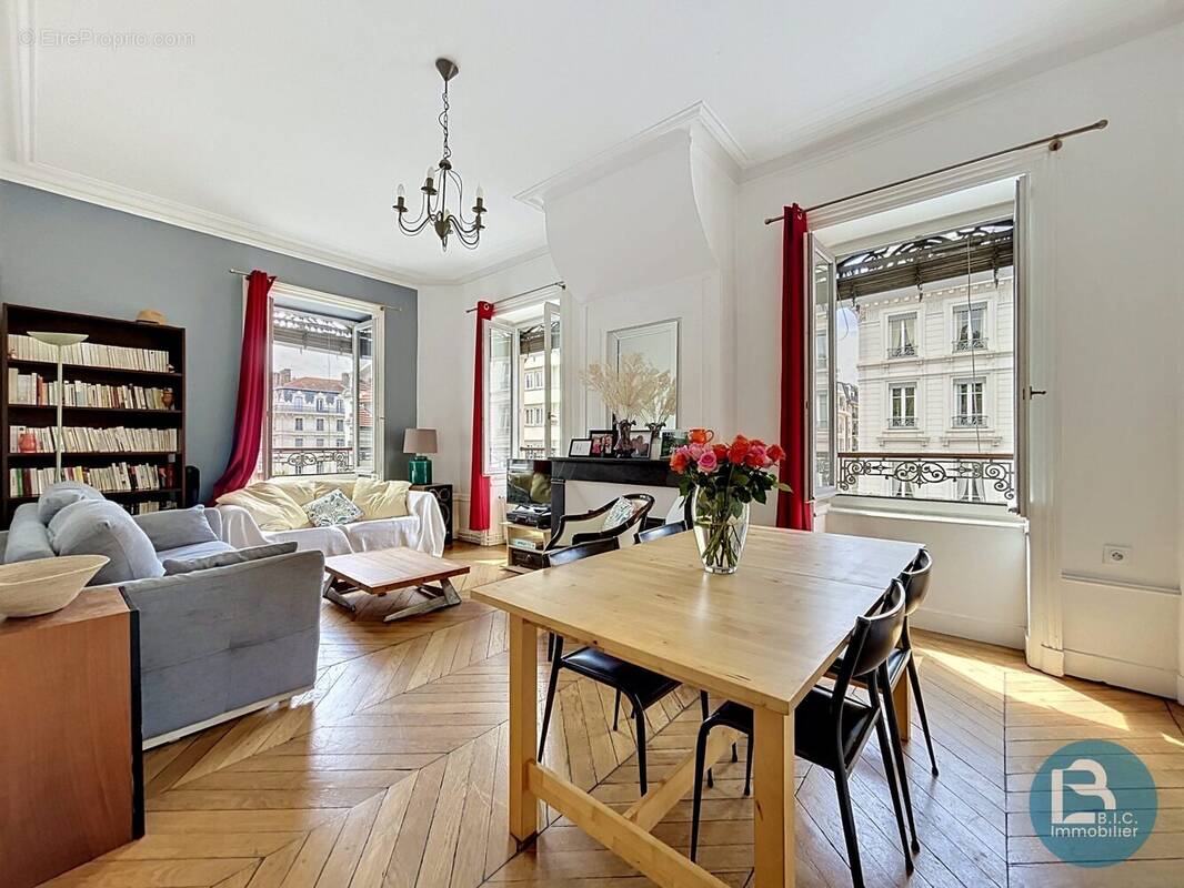 Appartement à LYON-6E