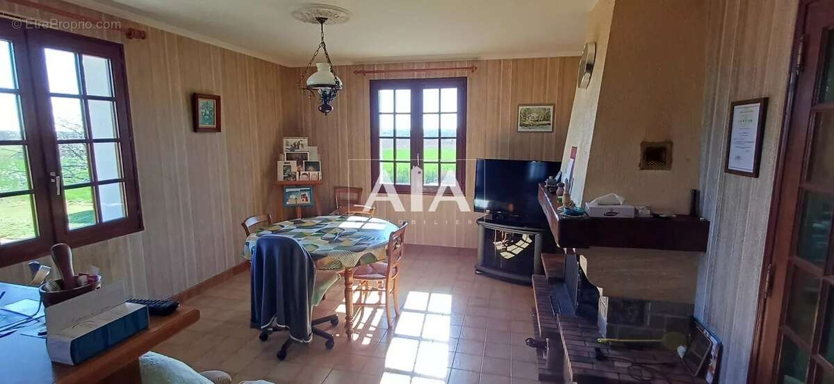 Maison à BARRO