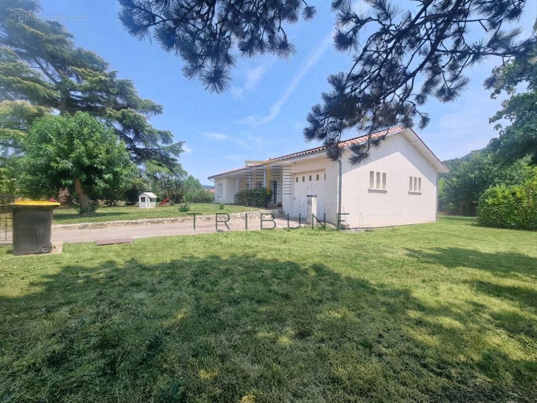Maison 110m2 Castelculier avec garage et jardin - photo 13