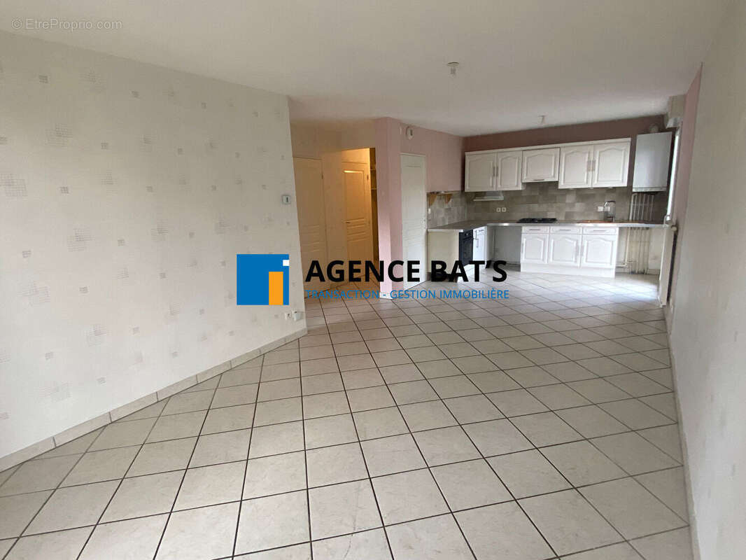 Photo 4 - Appartement à ROCHE-LA-MOLIERE