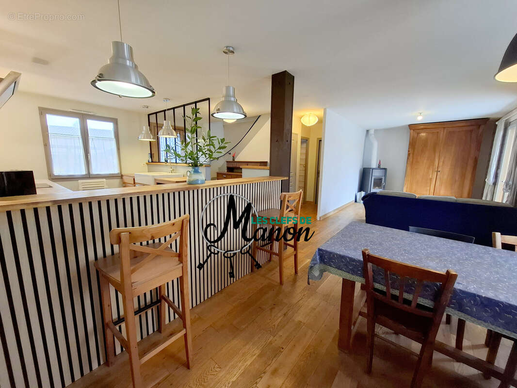 Maison à BESSINES-SUR-GARTEMPE