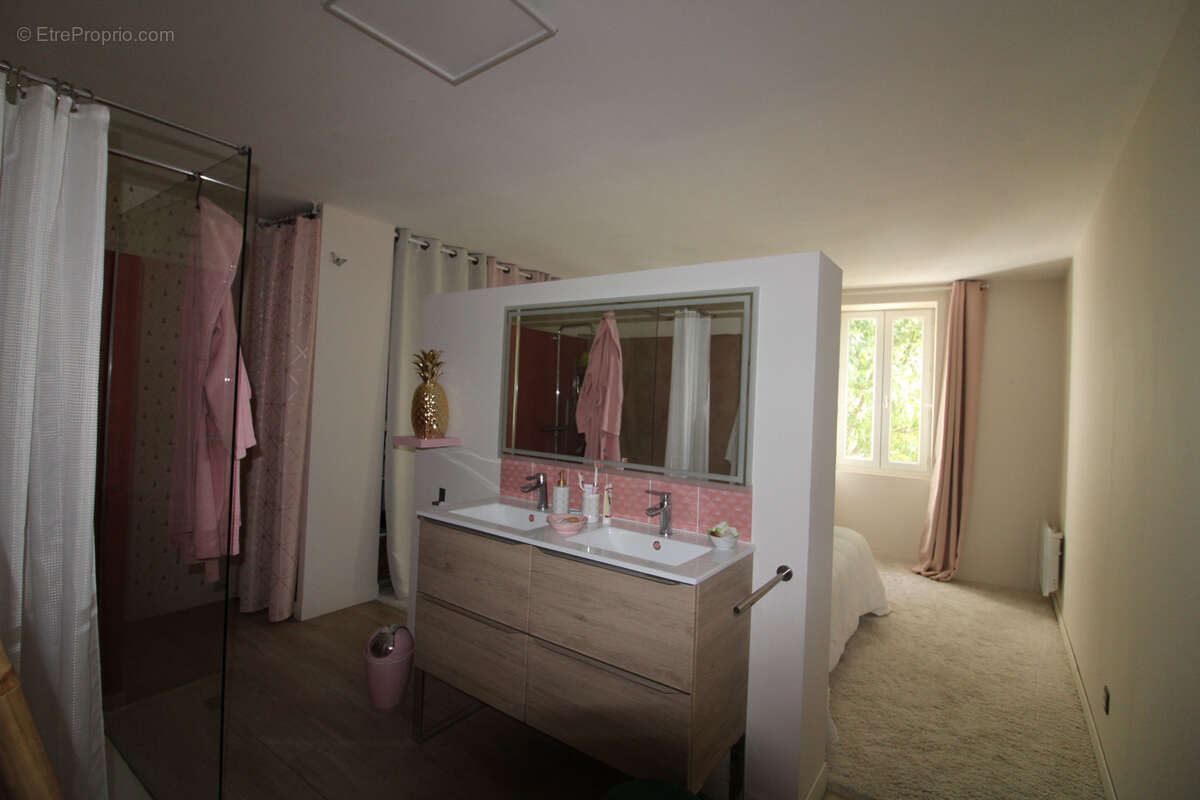 Maison à SAINT-AMBROIX