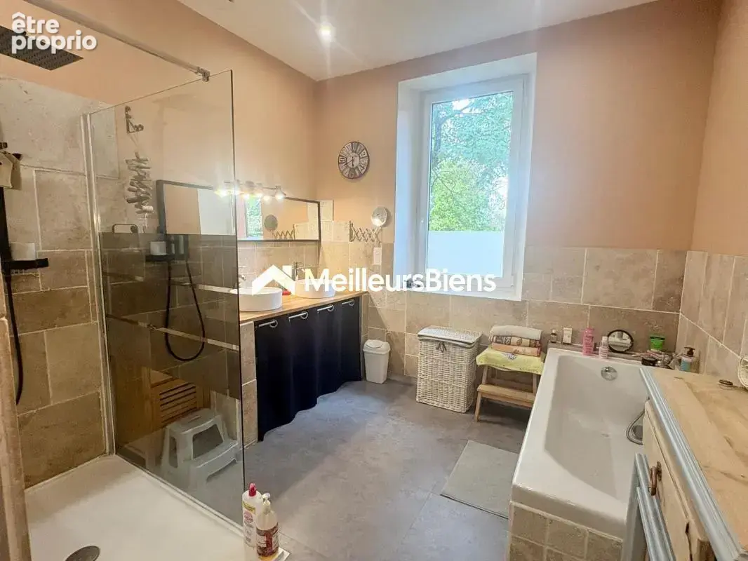 Maison familiale 240 m² avec grand terrain arboré - photo 9