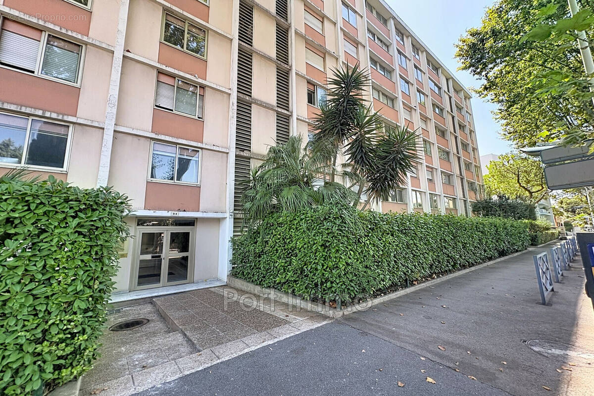 Appartement à CAGNES-SUR-MER