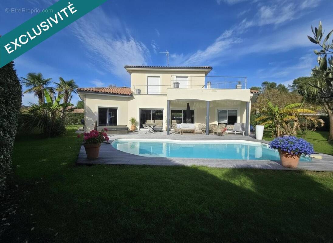 Photo 1 - Maison à LANTON