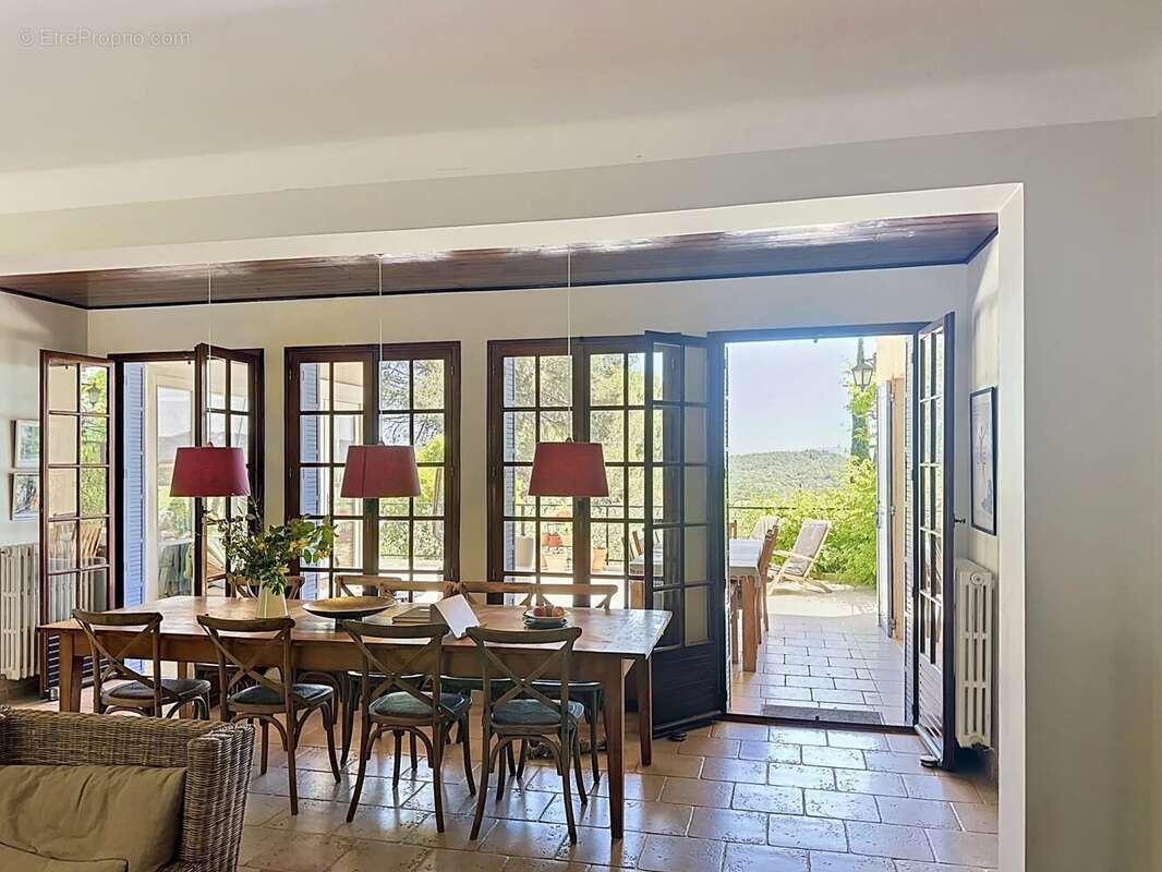 Maison à LORGUES