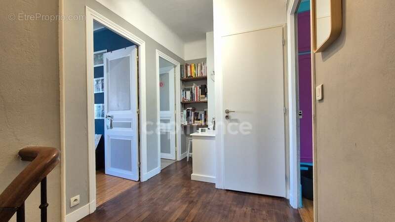 A vendre ETAMPES (91), Proche centre-ville, Charmante Meulière de 5 pièces sur sous-sol avec cour et garage - photo 5