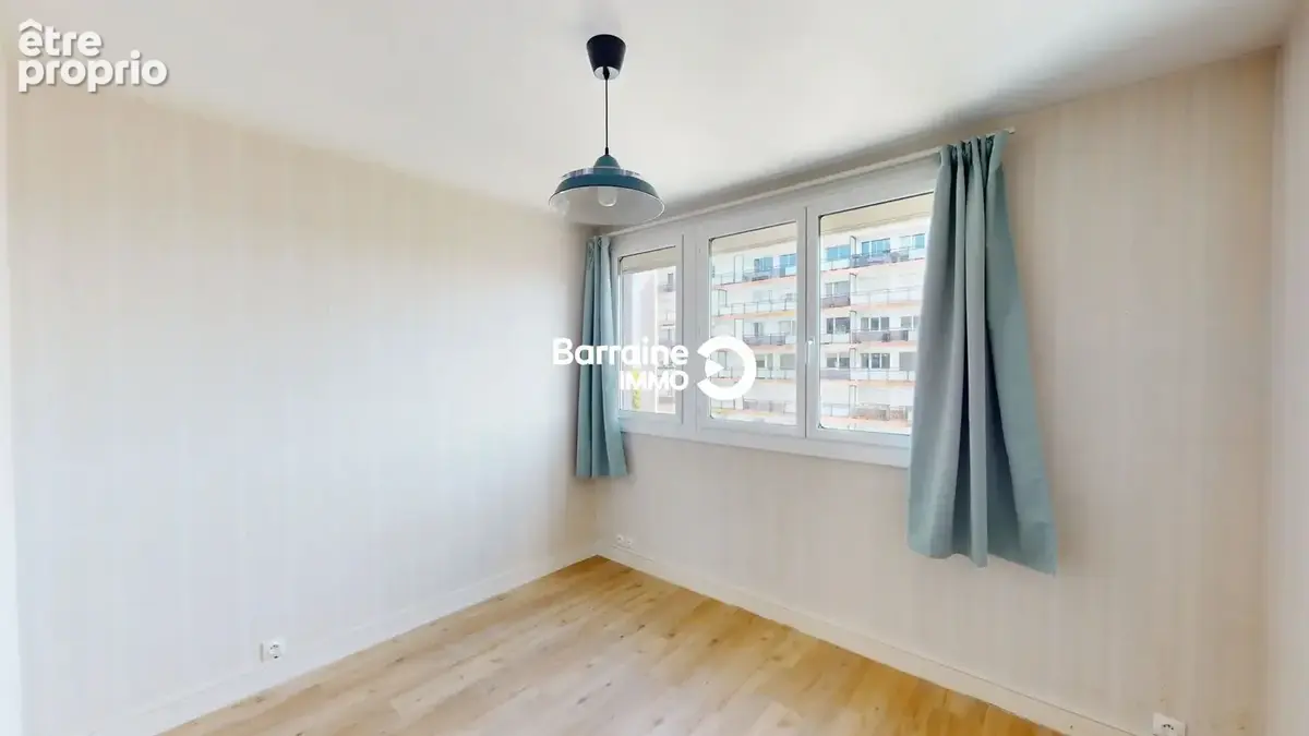 Lorient centre - appartement t3 avec grand balcon et ascenseur - photo 8
