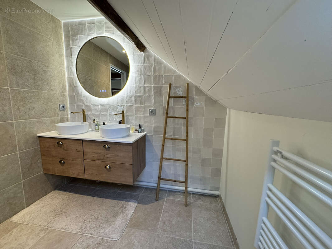 Maison à SAINTE-RADEGONDE