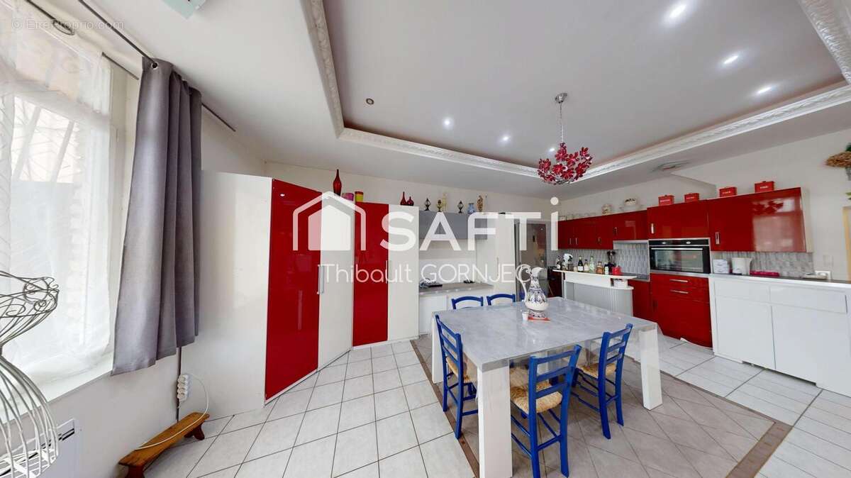 Appartement 400 m² à Dordives  - photo 2