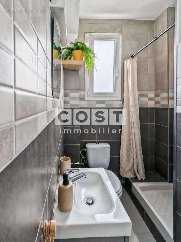 Appartement à COLOMBES