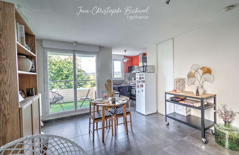 Appartement à GRIGNY