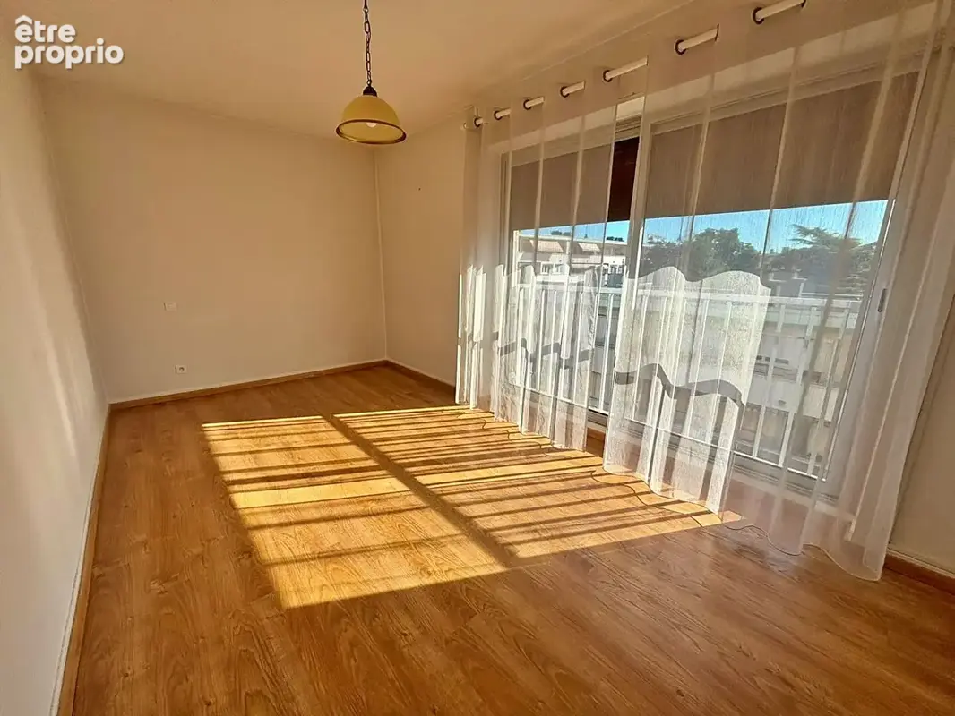 Appartement t4 91 m² le coteau - photo 8
