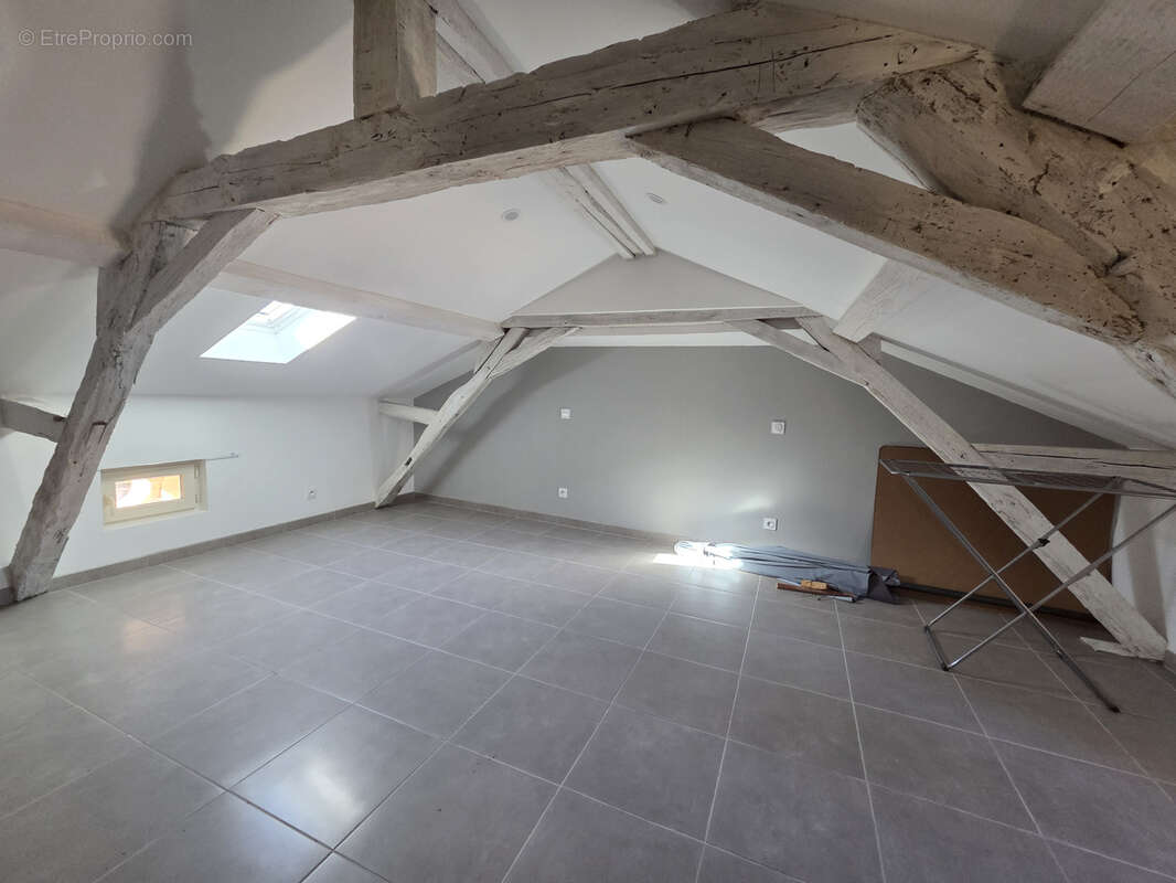 Ensemble immobilier dans le bourg du village - photo 36