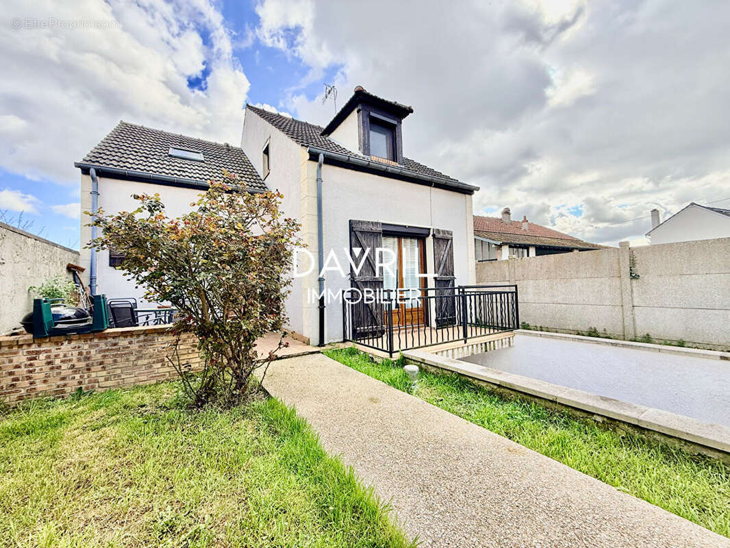 Maison à CONFLANS-SAINTE-HONORINE