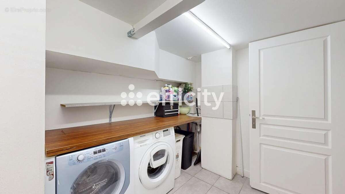 Maison à VILLEURBANNE