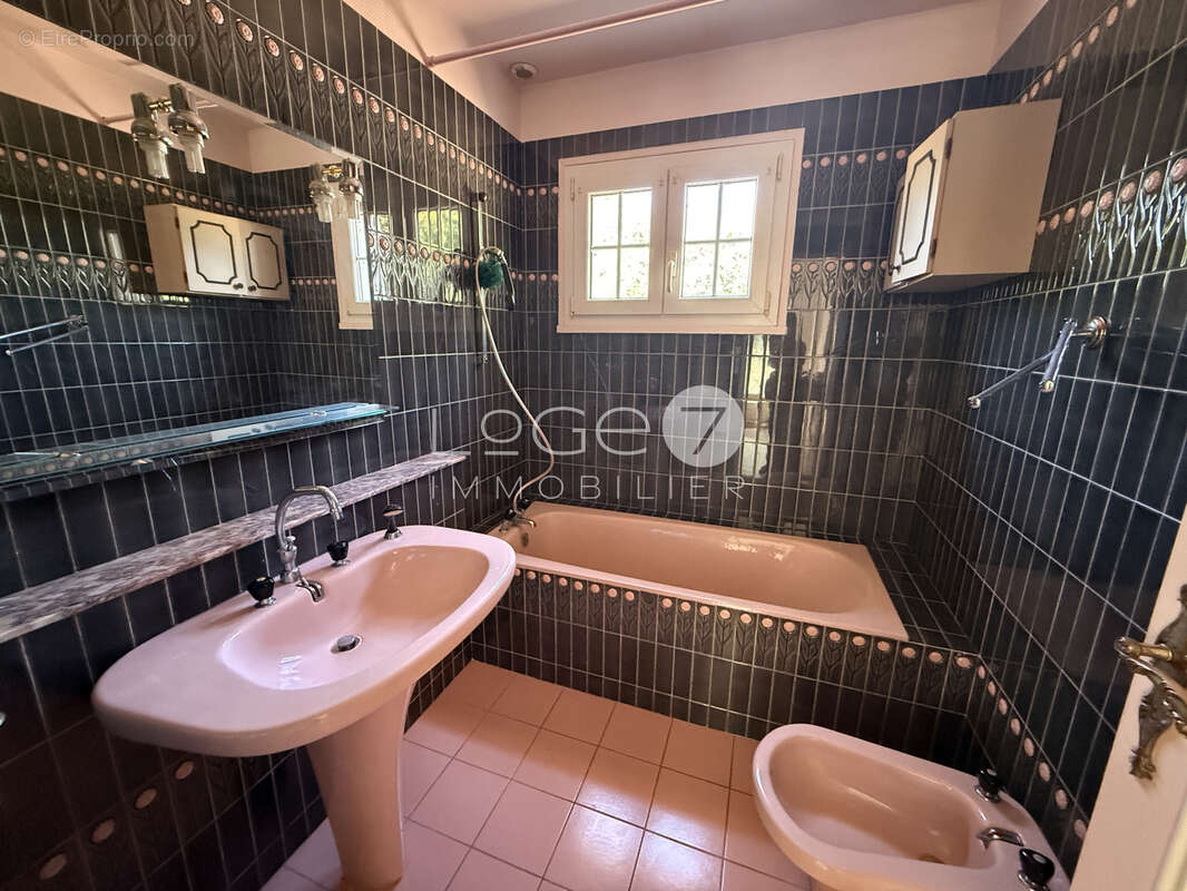 Maison avec beau terrain aux portes de Clohars - photo 13