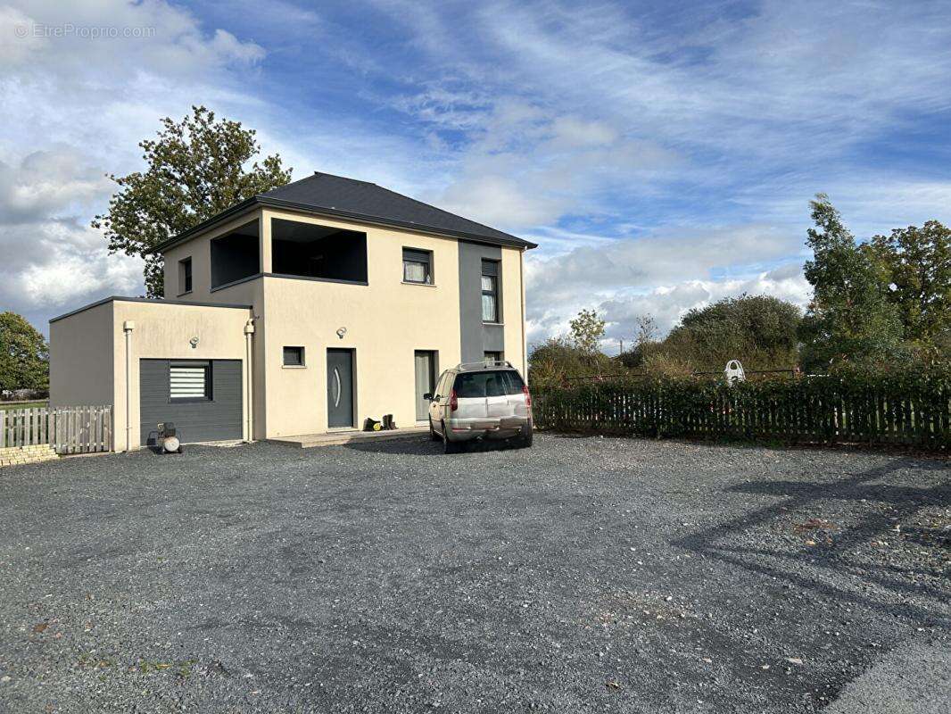 Maison à LA BOISSIERE