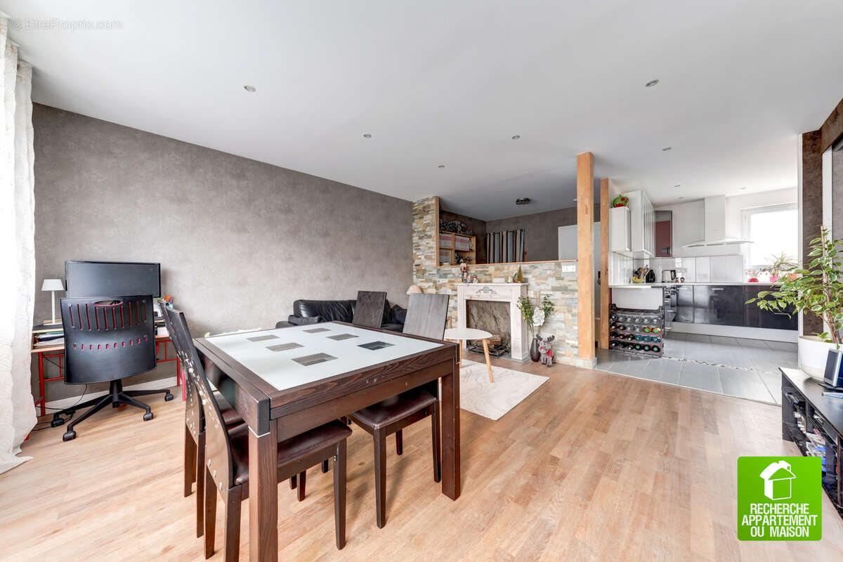 Appartement à TASSIN-LA-DEMI-LUNE