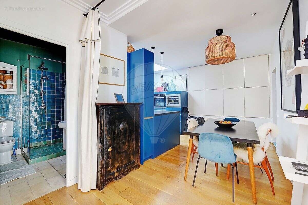 Appartement à PARIS-9E