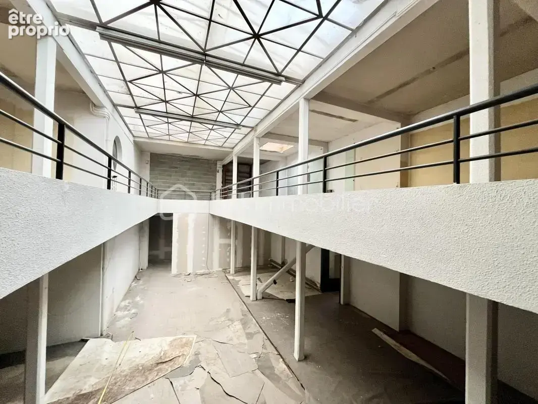 Immeuble à réhabiliter – Hyper centre Villefranche-sur-Saône – Fort potentiel investisseurs - photo 1