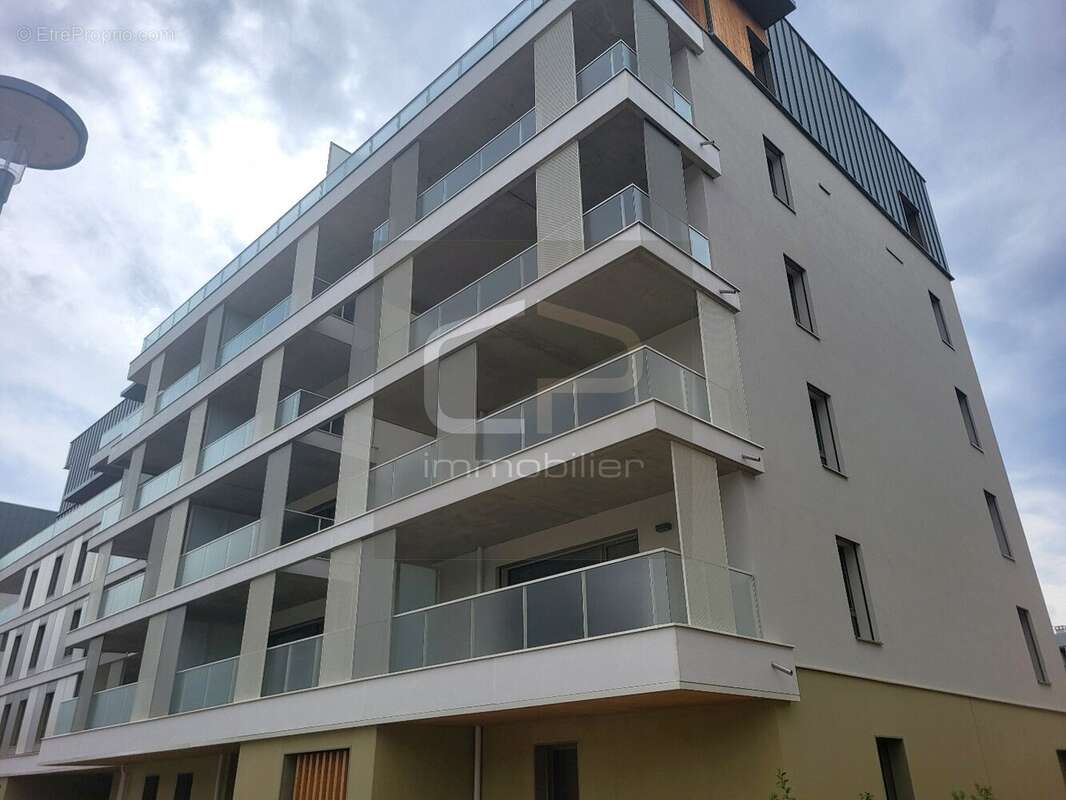 Appartement T4 contemporain  90,57 m²  Annecy-le-Vieux proche lac - photo 13