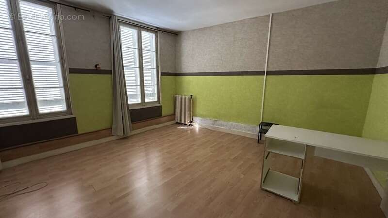 Appartement à BARBEZIEUX-SAINT-HILAIRE