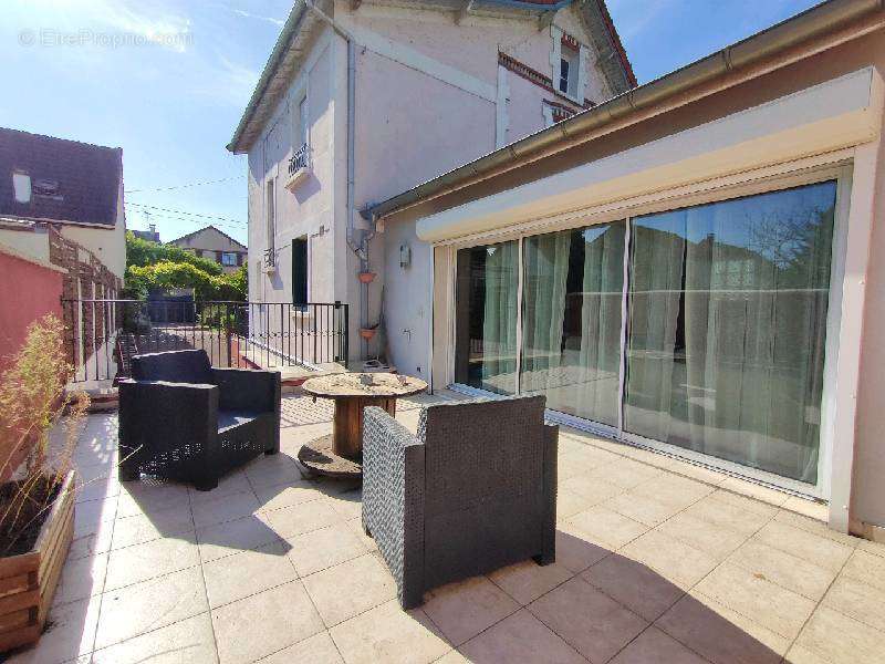 Maison à MITRY-MORY