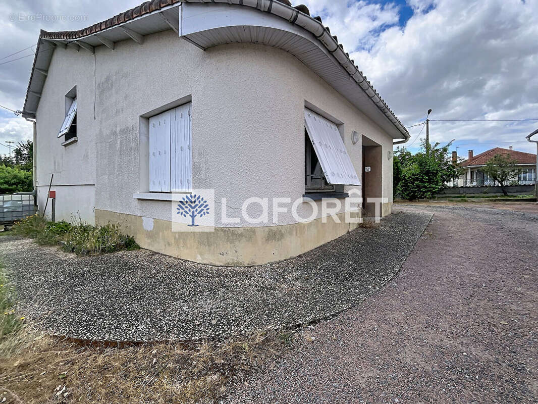 Maison Chatillon Sur Thouet 4 pièce(s) 108m2 - photo 15
