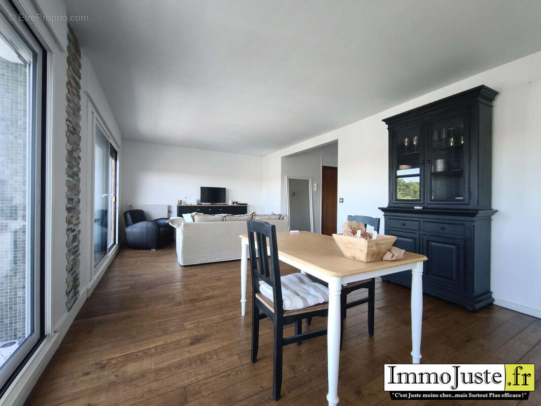 Appartement à LES ESSARTS-LE-ROI