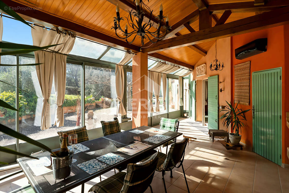 Maison à CABRIES
