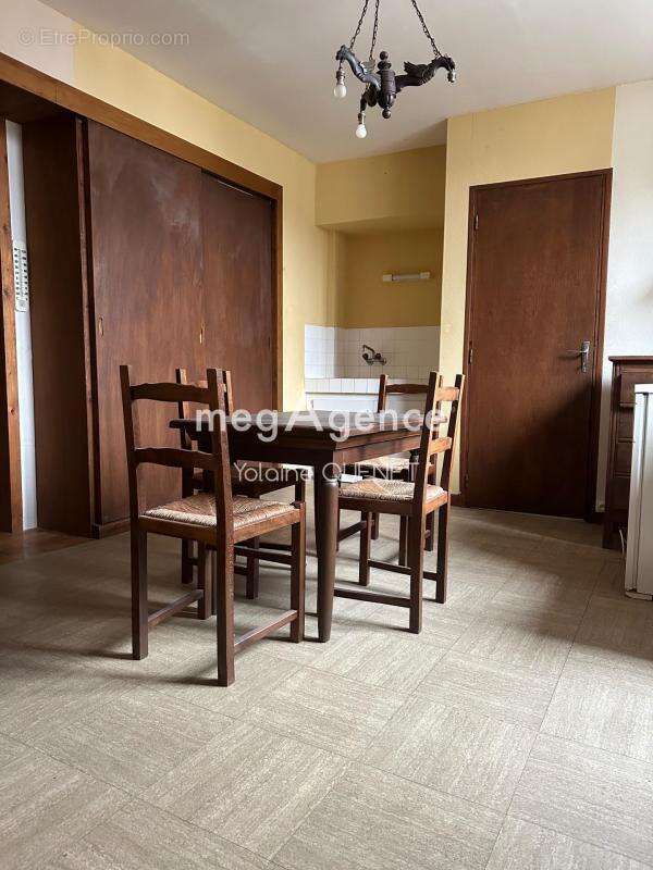 Appartement à MUR-DE-BARREZ