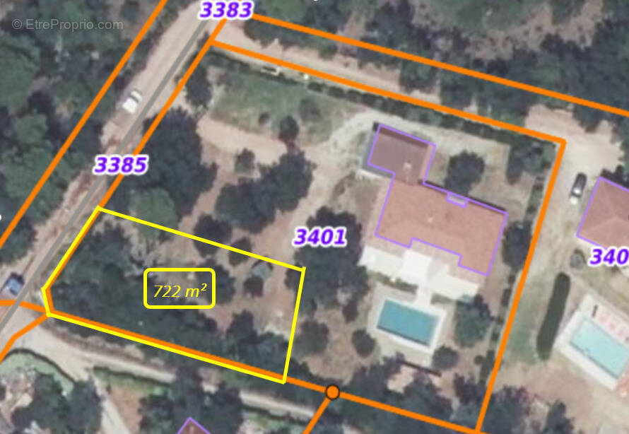 Terrain à LE CANNET-DES-MAURES