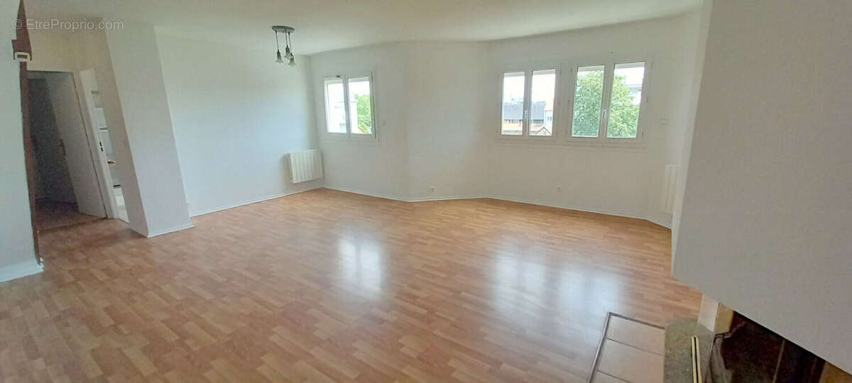 Appartement à BONDY