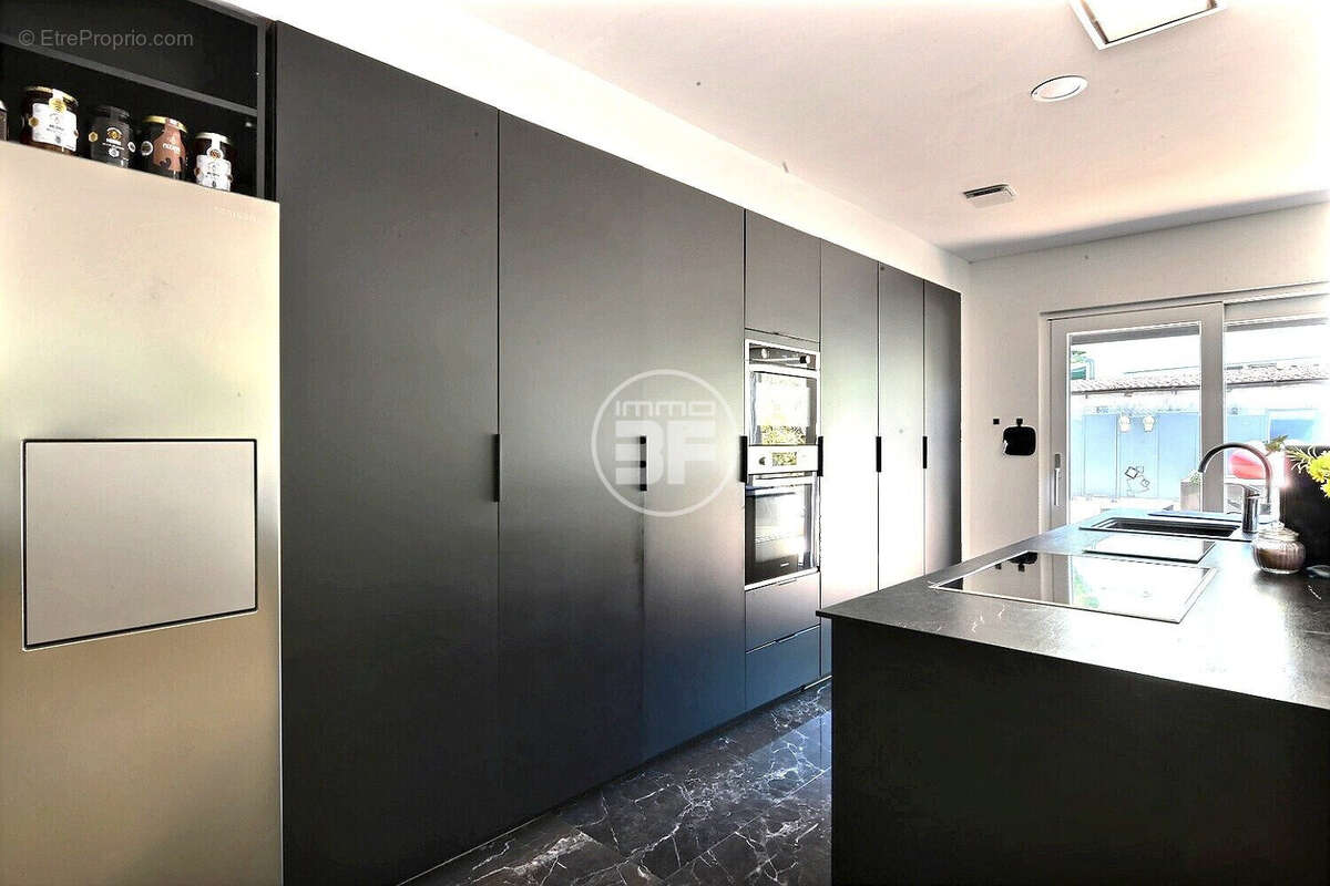 Maison 238 m² à Kembs  - photo 4