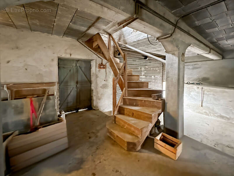 Commerce à BASSOUES