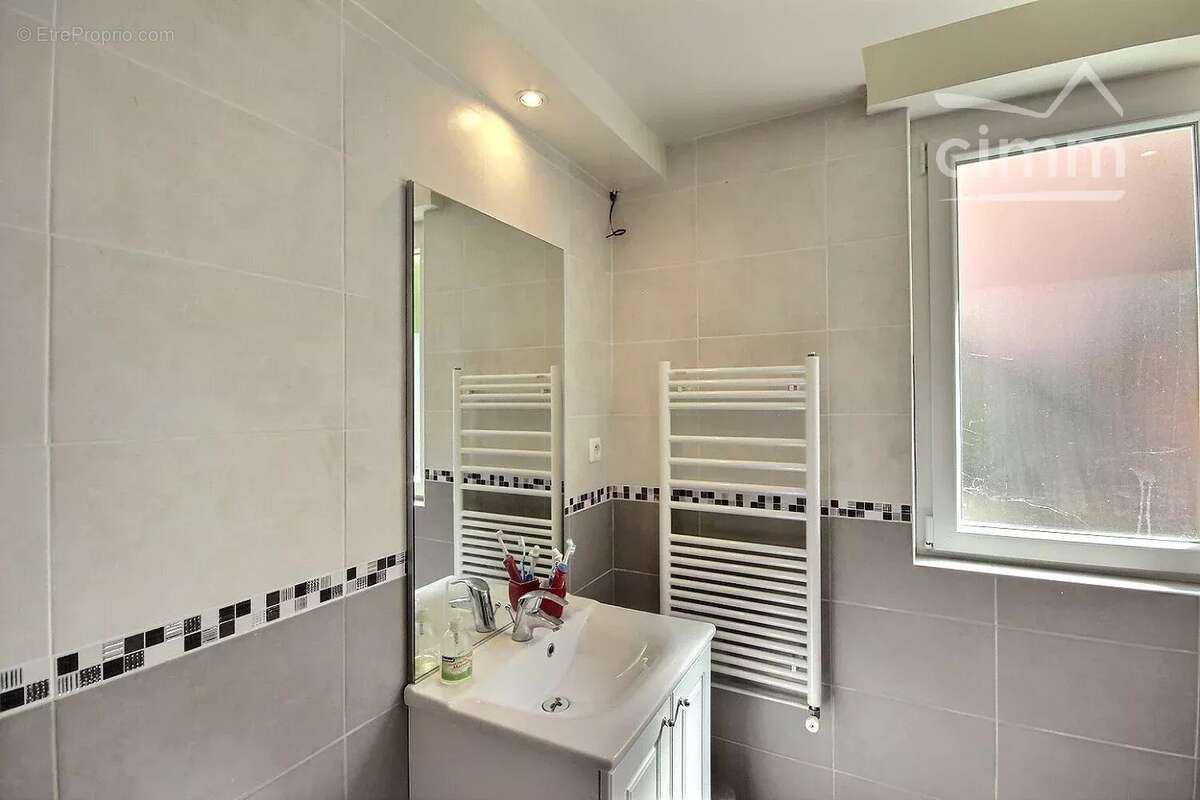 Maison à ROSNY-SOUS-BOIS