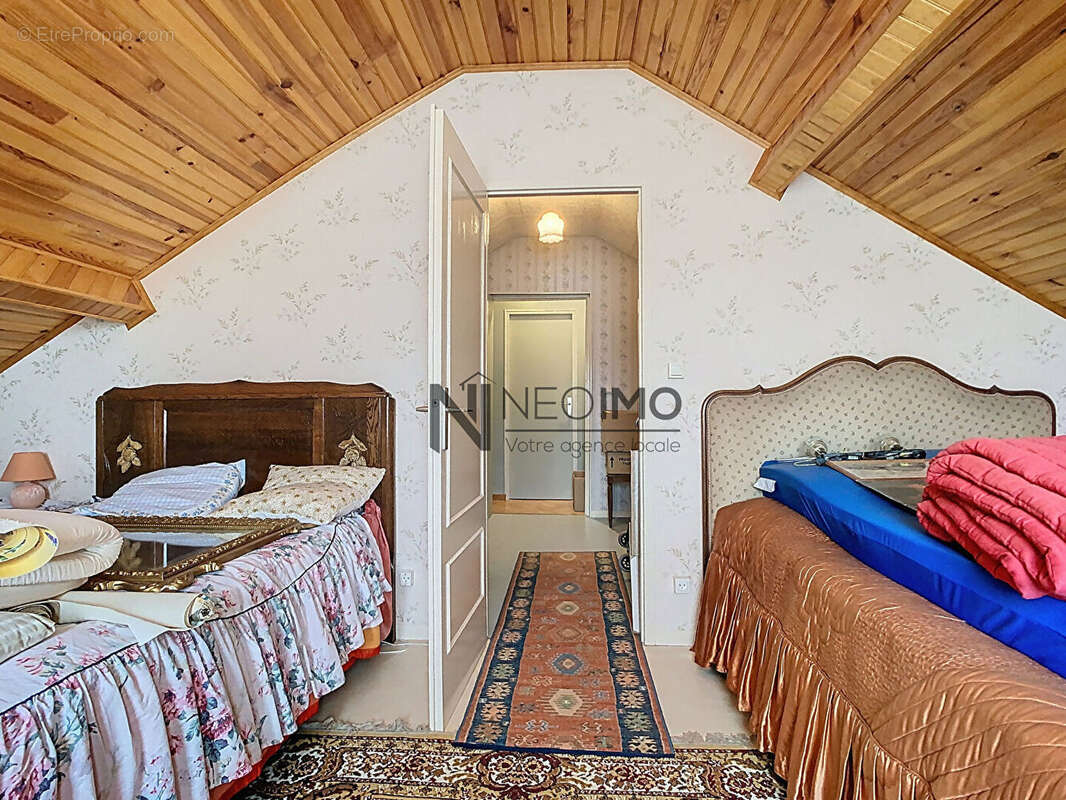 Maison à GIRONCOURT-SUR-VRAINE