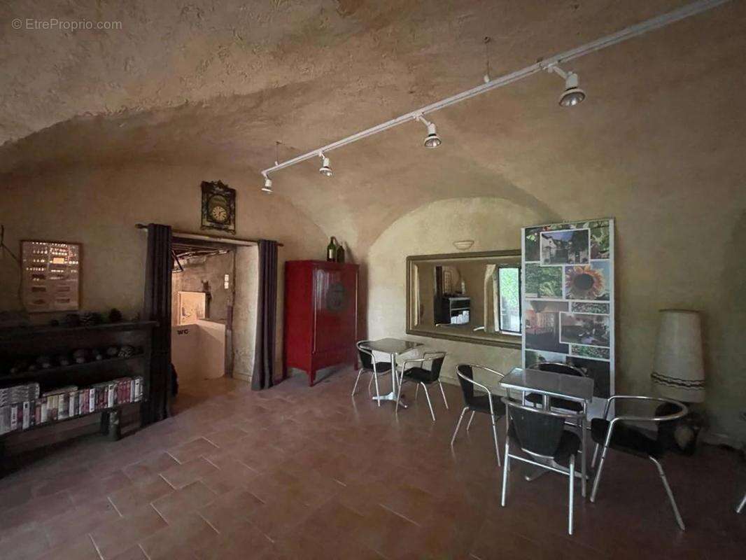 Maison à LA TOUR-SUR-ORB