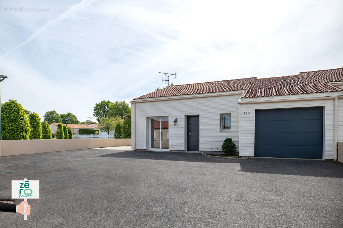 Maison à MONTAIGU