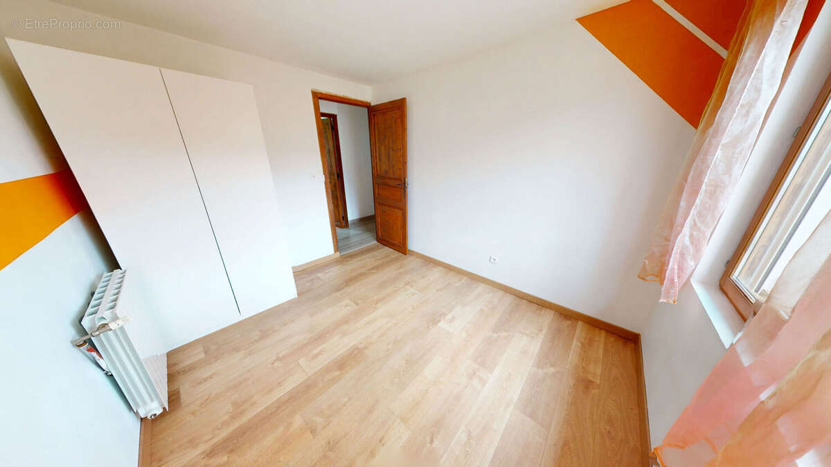 Appartement à SAINT-EGREVE