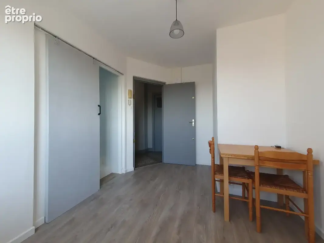 Studio à vendre à Troyes, quartier 1er mai - photo 4