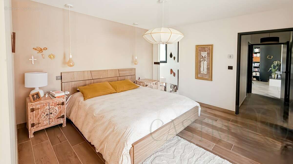 Maison à SAINT-JEAN-DE-CORNIES