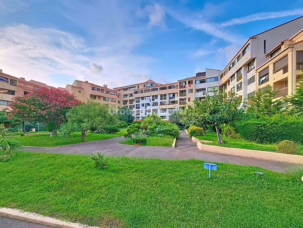 Appartement à FREJUS