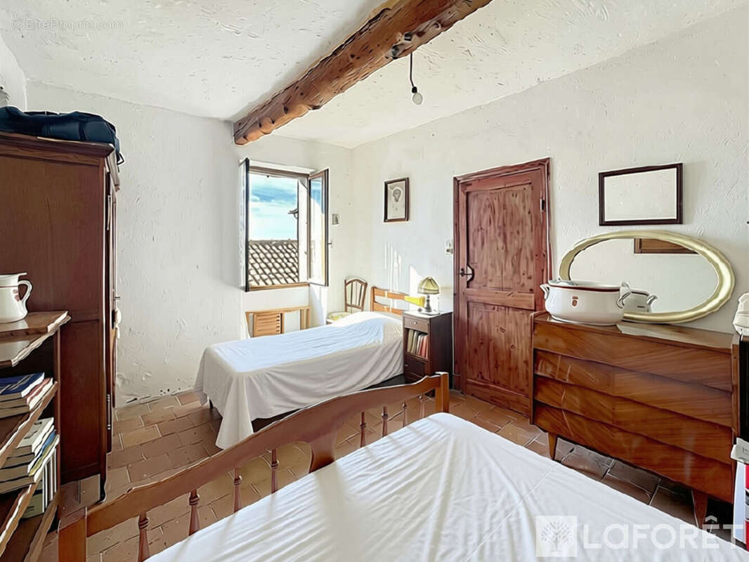 Roquebrune Cap Martin- 2  pièces 45m² avec beau potentiel - photo 6