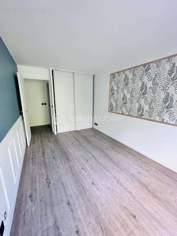 Appartement à SAVIGNY-LE-TEMPLE