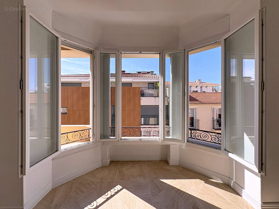 Appartement à SAINT-RAPHAEL