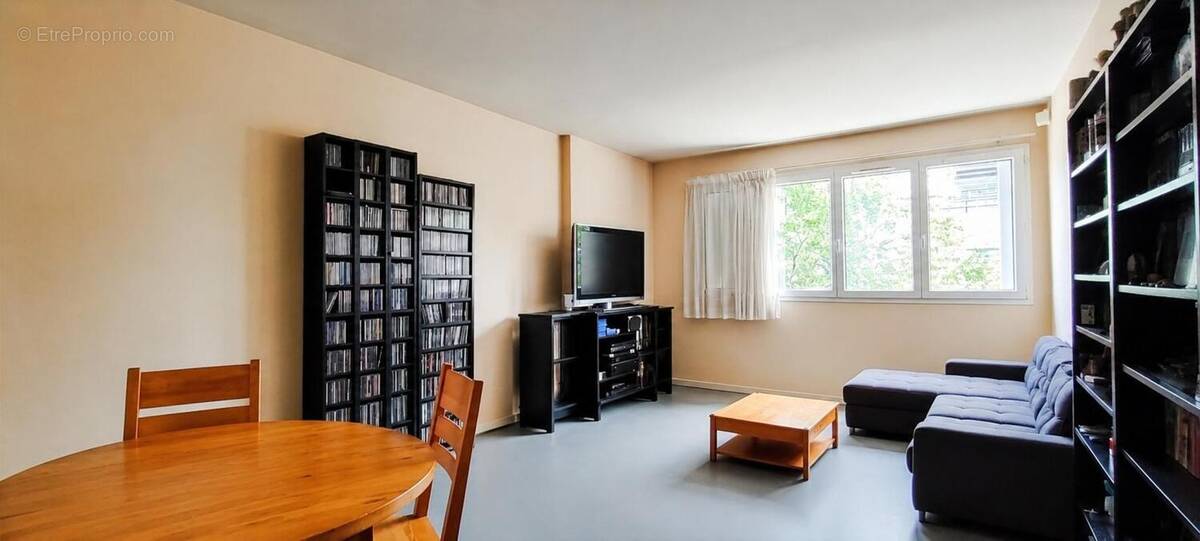 Appartement à SURESNES