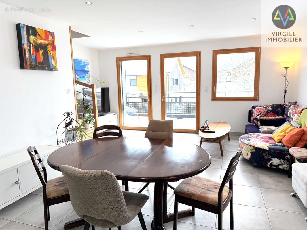 Appartement à LES GRANGETTES