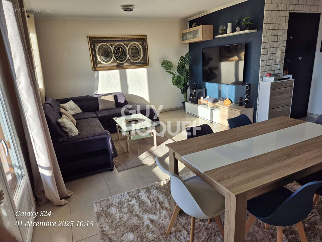 Appartement à L'ARBRESLE